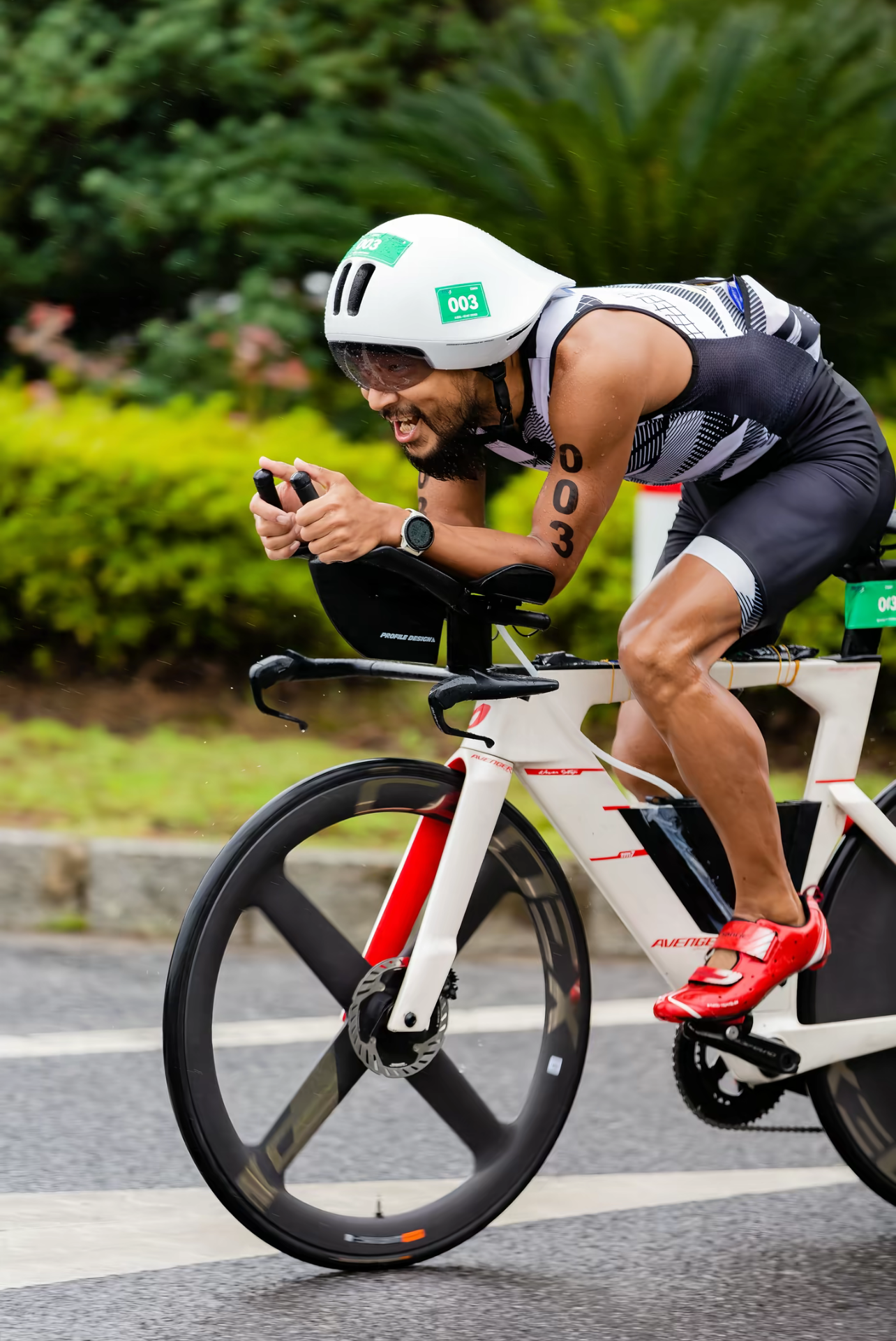 Professional Triathlete Tell You How to Choose A Tribike