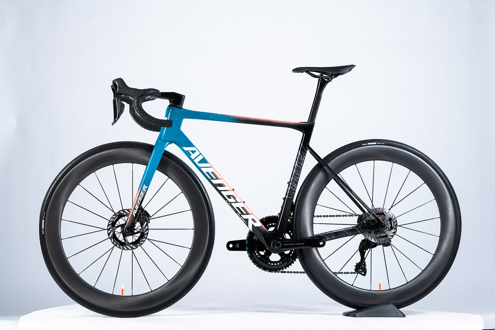 2026 New Aero Road bike Avenger Shuttle-SL Riders Edition