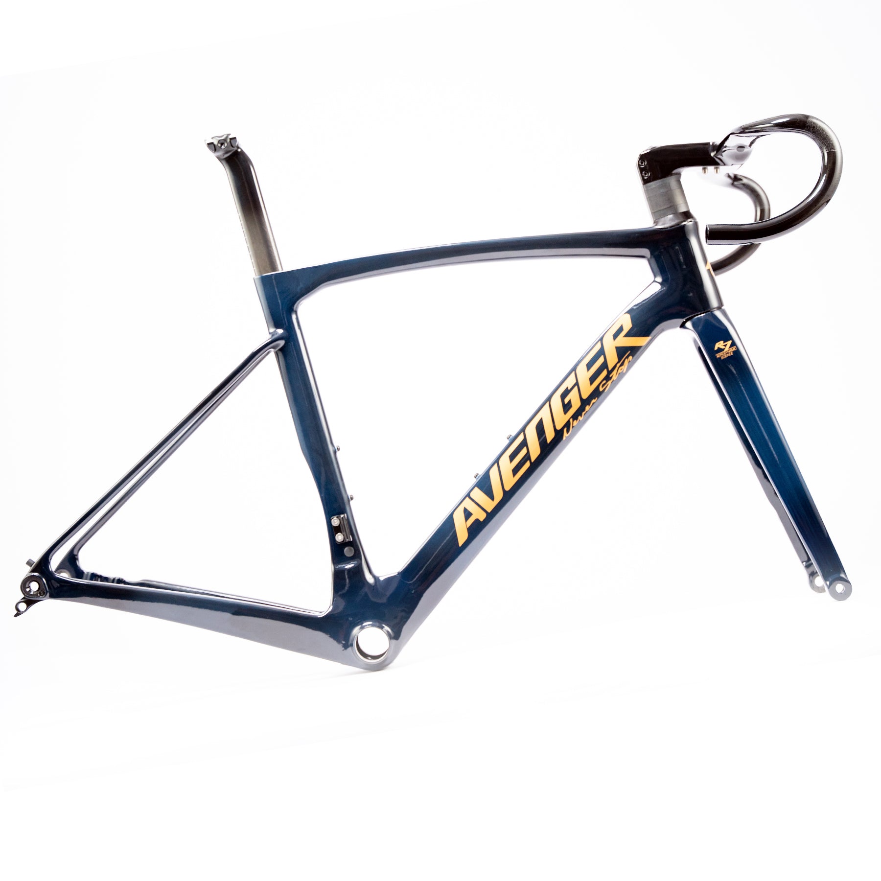 Avenger Carbon Road bike frame R8 Warrior Black – Avenger Carbon Bike