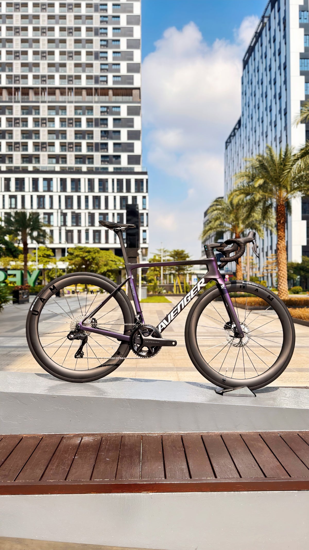 The latest Custom Paintings-Carbon Road bike frame Avenger Shuttle&Shuttle-SL