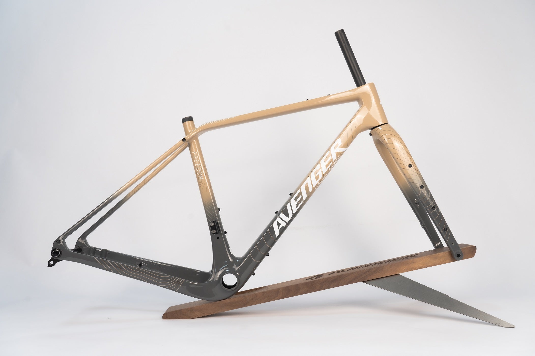 AVENGER Carbon Gravel bike Frameset FM188