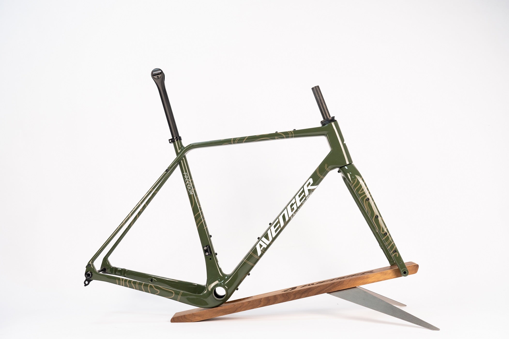 carbon gravel bike frame AVENGER Carbon Gravel bike Frameset FM188