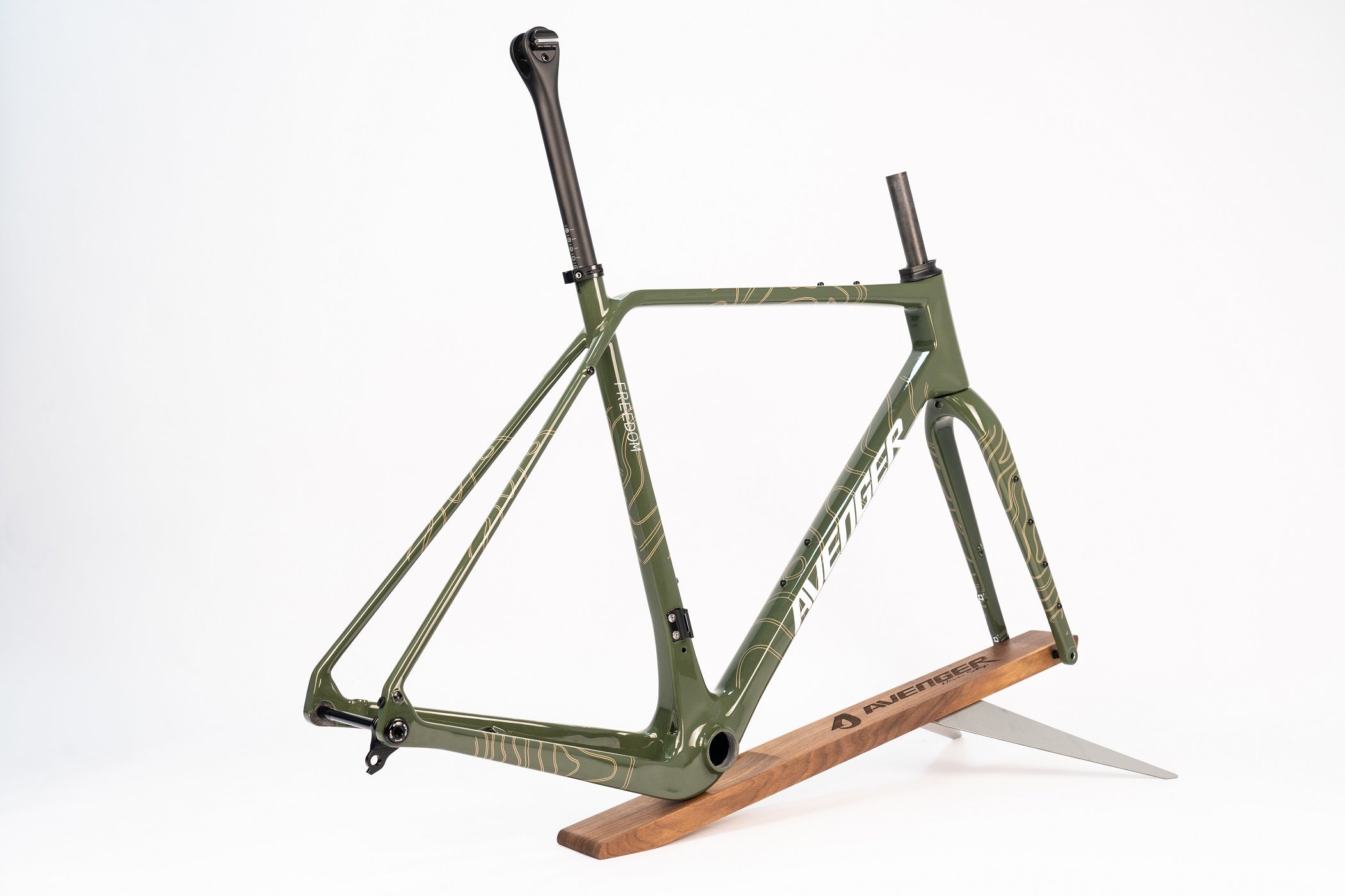 carbon fiber gravel bike frame AVENGER Carbon Gravel bike Frameset FM188