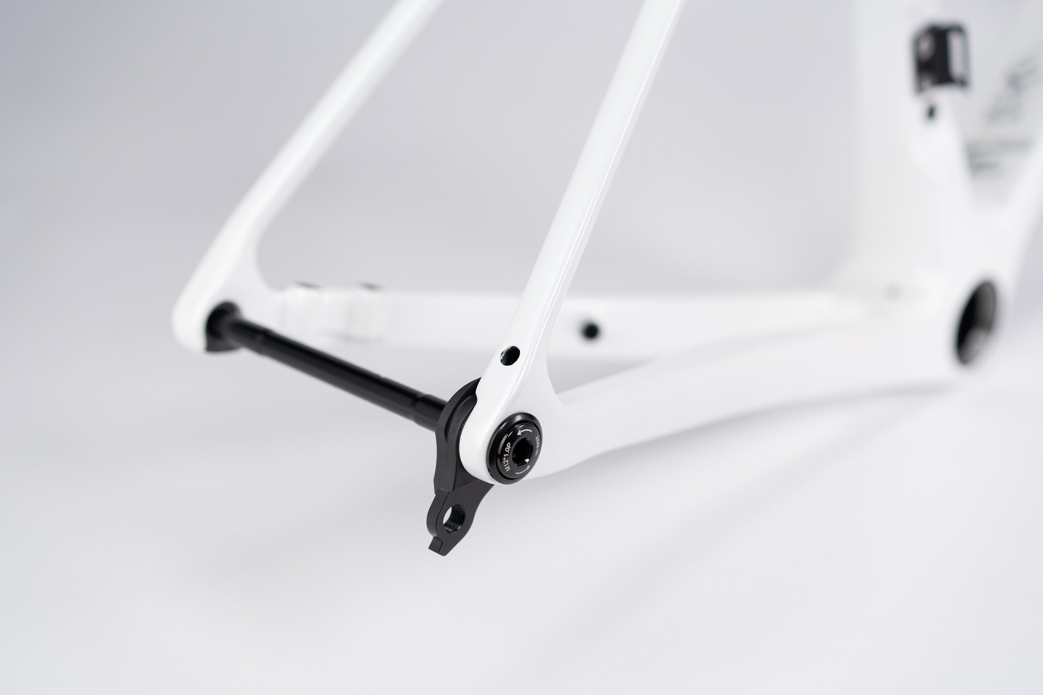 2026 New Carbon Road bike frame Avenger Shuttle