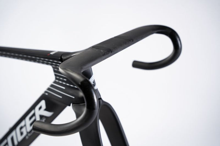 Avenger New Full Carbon Fiber Aero Road Bike R8RS Handlebar