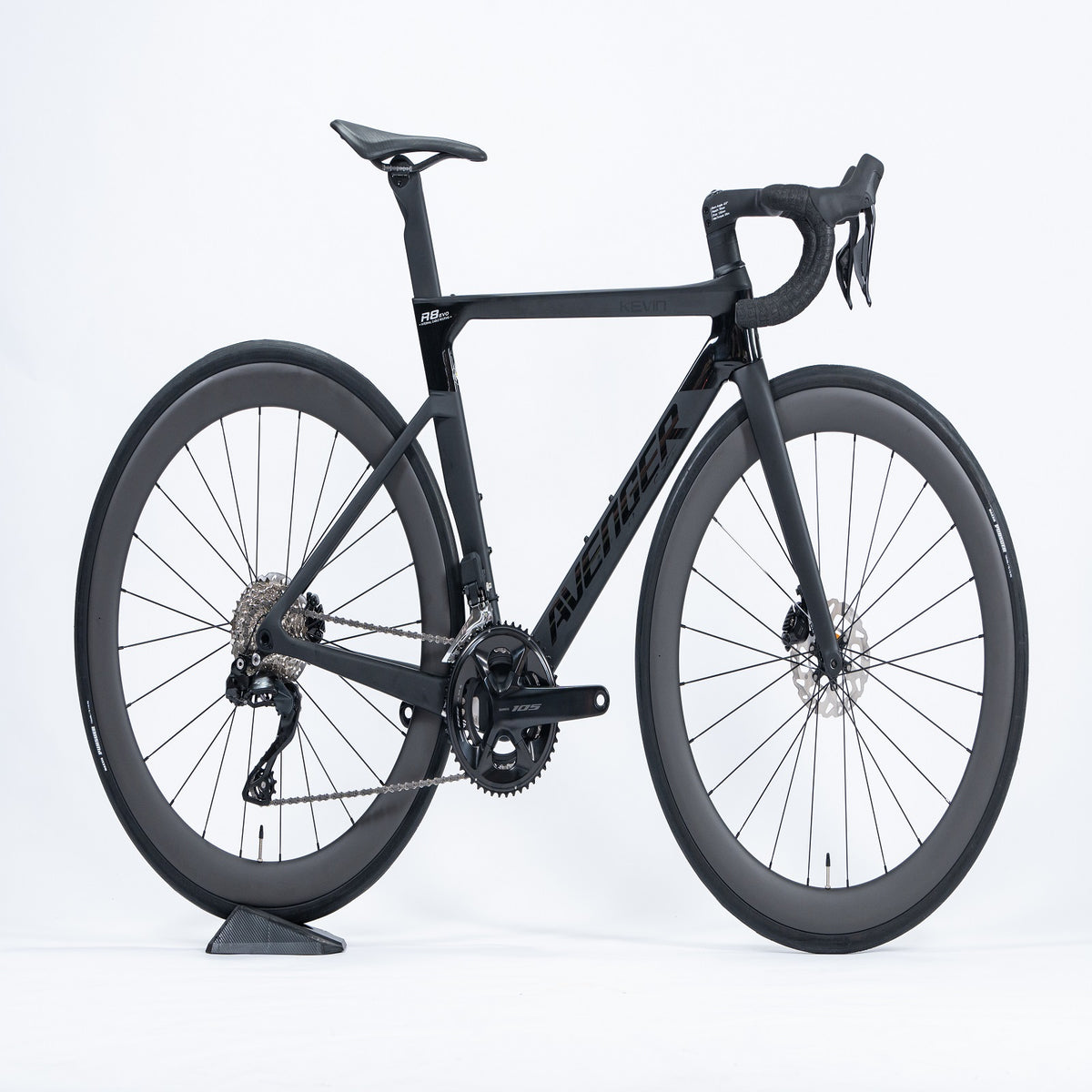 Twitter R8 Bike Avenger R8 Warrior Black Carbon Road bike