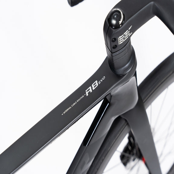 Twitter R8 Bike Avenger R8 Warrior Black Carbon Road bike